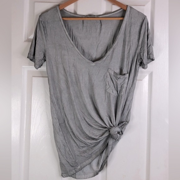 POL Grey Pocket V-Neck Tee - Picture 2 of 5